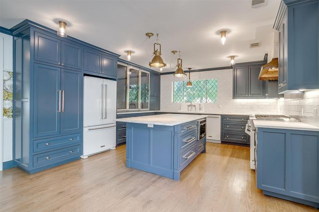 3800 Westcliff Road S, Fort Worth, TX 76109