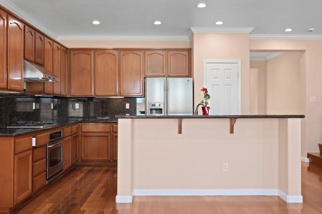 5749 Oakmont Drive, Richmond, CA 94806