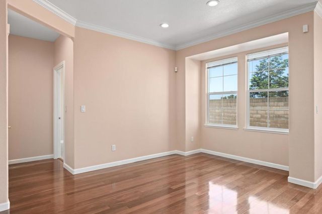 5749 Oakmont Drive, Richmond, CA 94806