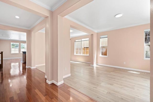 5749 Oakmont Drive, Richmond, CA 94806