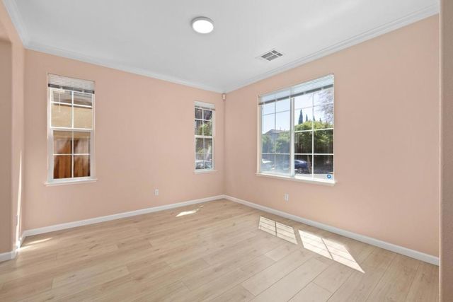 5749 Oakmont Drive, Richmond, CA 94806