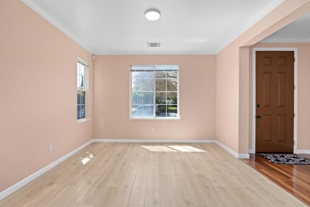 5749 Oakmont Drive, Richmond, CA 94806