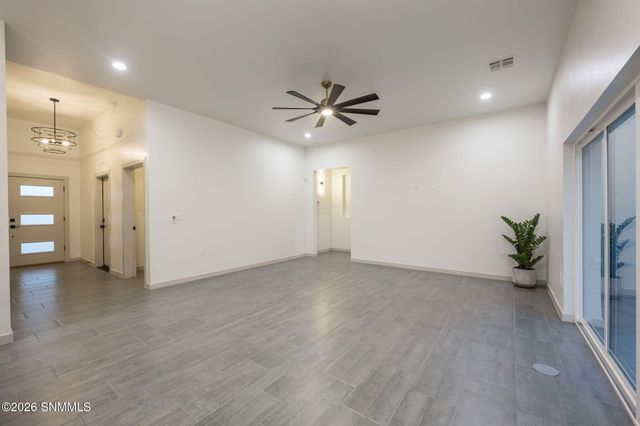 5634 Prairie Falcon, Las Cruces, NM 88012