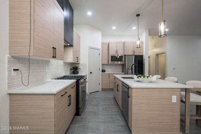 5634 Prairie Falcon, Las Cruces, NM 88012