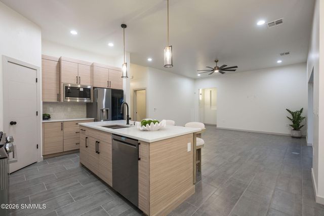 5634 Prairie Falcon, Las Cruces, NM 88012
