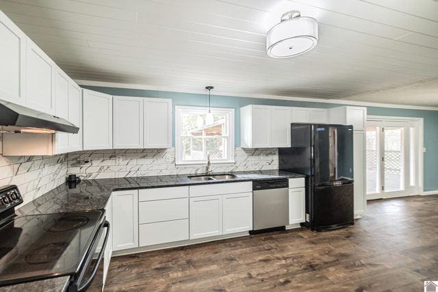 10050 Old US Hwy 60, Kevil, KY 42053