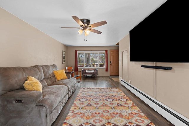 1810 WOOD LANE, Green Bay, WI 54304