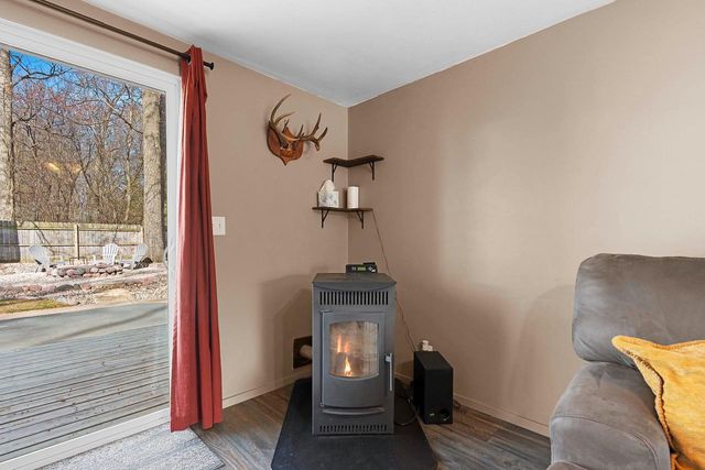 1810 WOOD LANE, Green Bay, WI 54304
