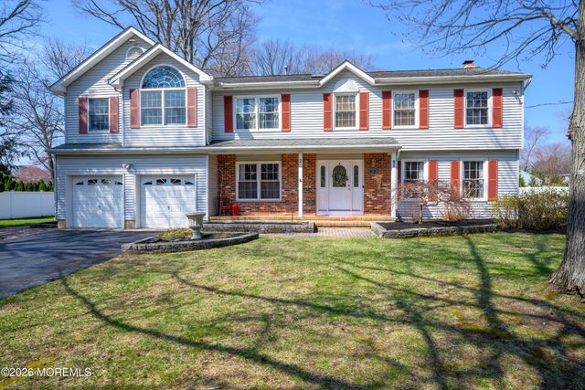 21 Jefferson Court, Freehold, NJ 07728
