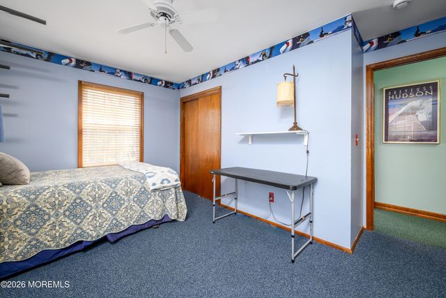 21 Jefferson Court, Freehold, NJ 07728