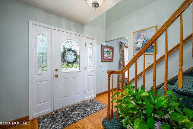 21 Jefferson Court, Freehold, NJ 07728