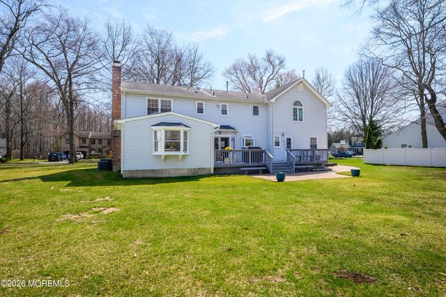 21 Jefferson Court, Freehold, NJ 07728