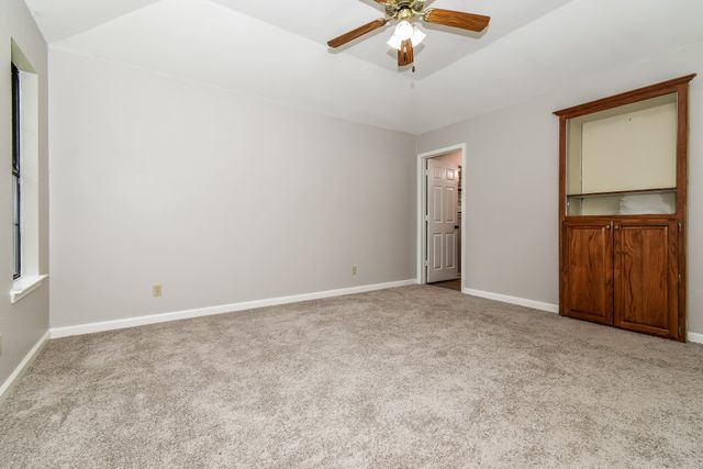 320 33rd Street SW, Paris, TX 75460