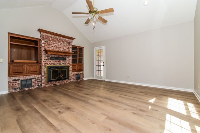 320 33rd Street SW, Paris, TX 75460