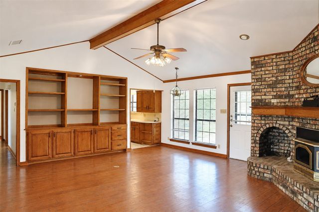 405 S Denton Avenue, Justin, TX 76247