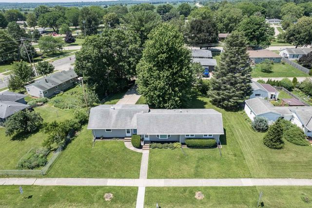 101 N Clear Lake Avenue, Milton, WI 53563