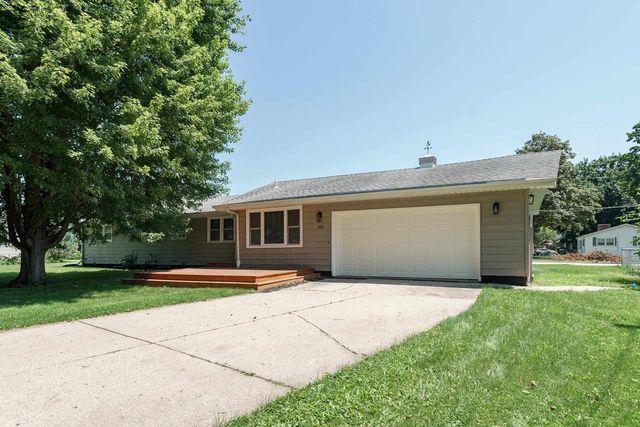 101 N Clear Lake Avenue, Milton, WI 53563