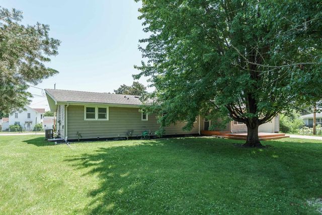 101 N Clear Lake Avenue, Milton, WI 53563