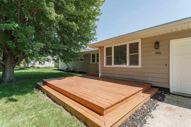 101 N Clear Lake Avenue, Milton, WI 53563