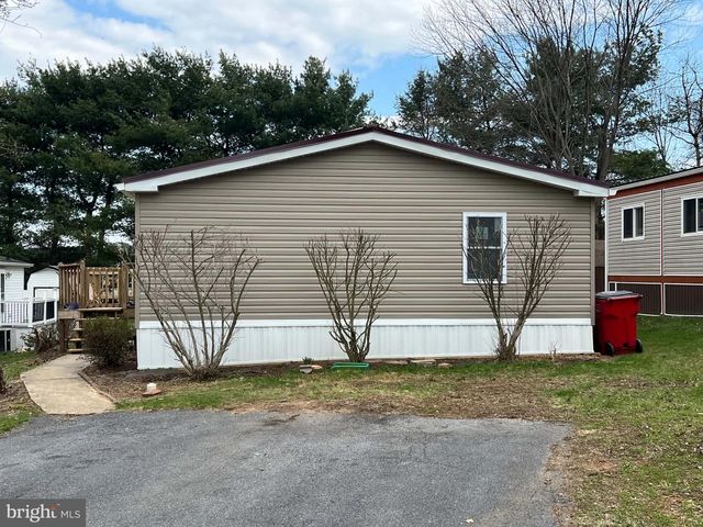 182 RUSTIC DRIVE, Shippensburg, PA 17257