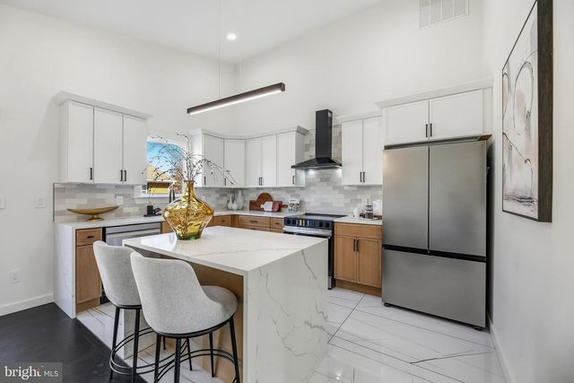 28 BRATTLE ST, Ewing Twp, NJ 08638