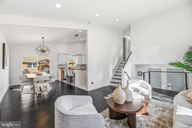 28 BRATTLE ST, Ewing Twp, NJ 08638