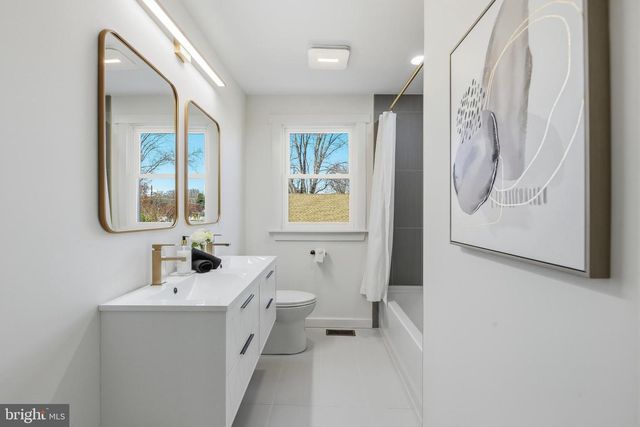 28 BRATTLE ST, Ewing Twp, NJ 08638