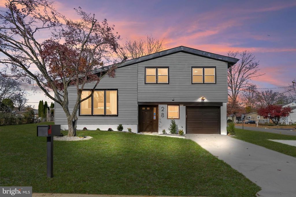 28 BRATTLE ST, Ewing Twp, NJ 08638