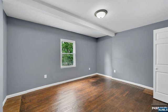 513 Sandford, Newark, NJ 07106