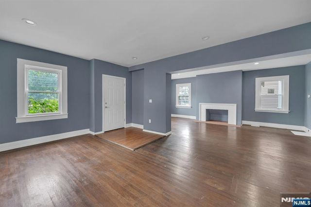 513 Sandford, Newark, NJ 07106