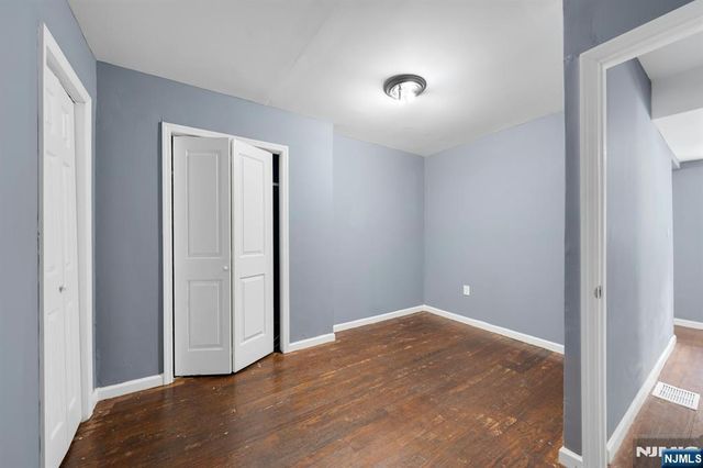 513 Sandford, Newark, NJ 07106