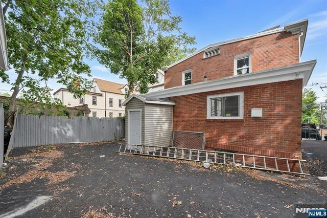 513 Sandford, Newark, NJ 07106