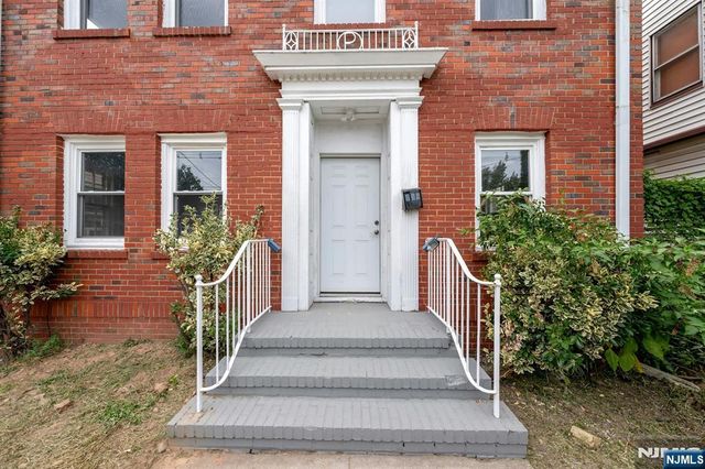 513 Sandford, Newark, NJ 07106