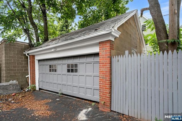 513 Sandford, Newark, NJ 07106
