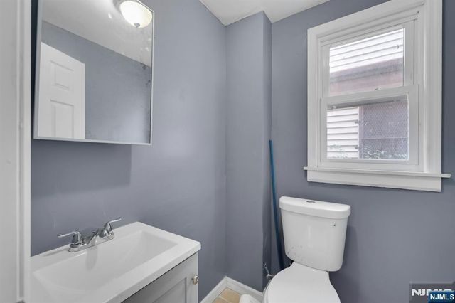 513 Sandford, Newark, NJ 07106