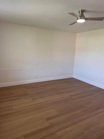 101 SE 4th Ave 6, Hallandale Beach, FL 33009