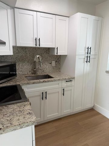 101 SE 4th Ave 6, Hallandale Beach, FL 33009