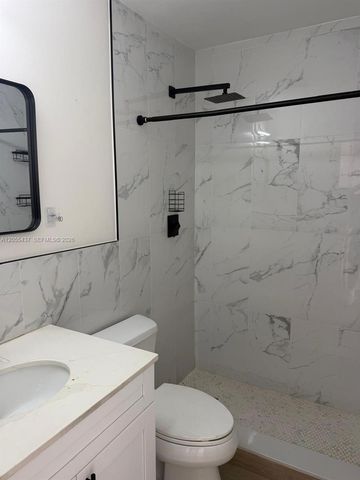 101 SE 4th Ave 6, Hallandale Beach, FL 33009