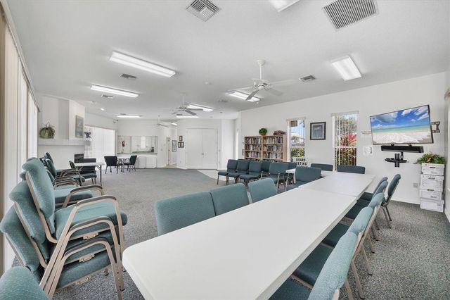 5478 KELLY DRIVE 7, Sarasota, FL 34233