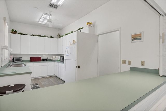 5478 KELLY DRIVE 7, Sarasota, FL 34233