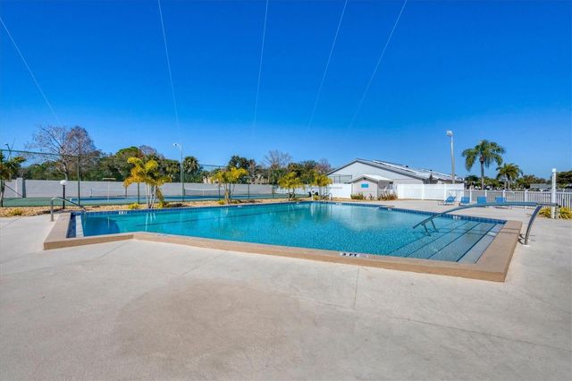 5478 KELLY DRIVE 7, Sarasota, FL 34233