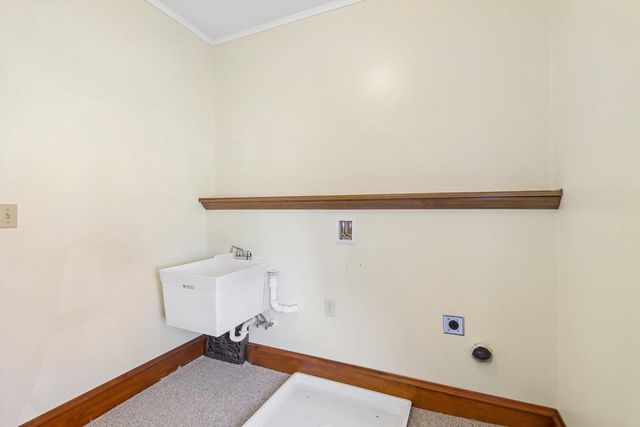 102 S 5th Street, Mount Horeb, WI 53572