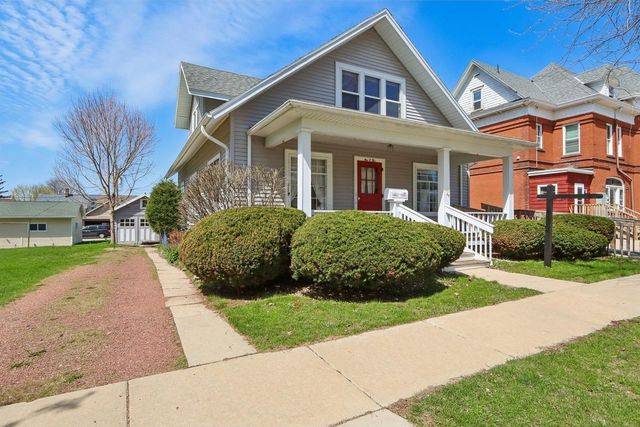 102 S 5th Street, Mount Horeb, WI 53572