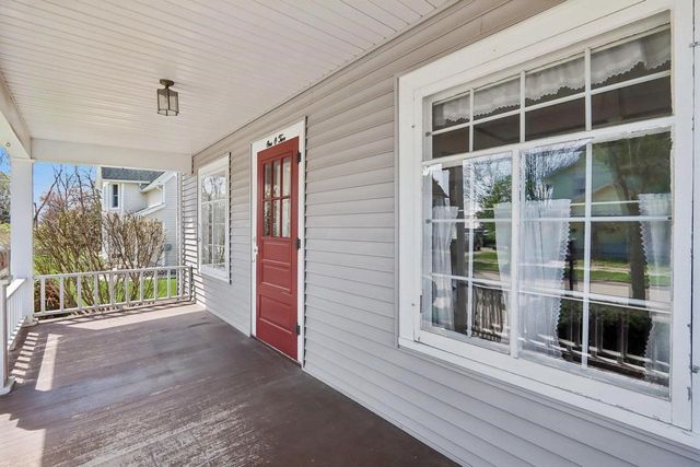 102 S 5th Street, Mount Horeb, WI 53572