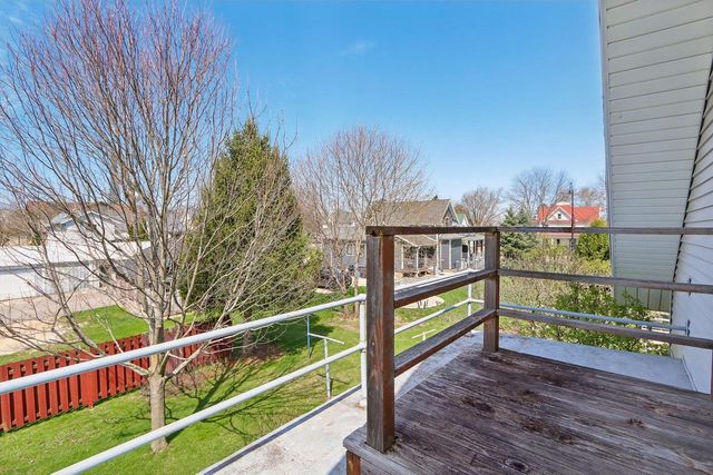 102 S 5th Street, Mount Horeb, WI 53572