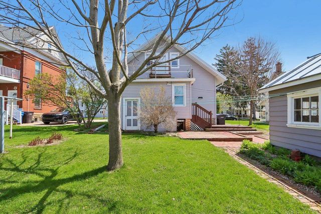 102 S 5th Street, Mount Horeb, WI 53572