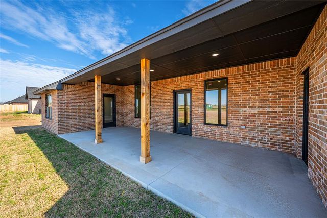8484 Rip Way, El Reno, OK 73036
