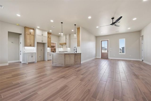 8484 Rip Way, El Reno, OK 73036