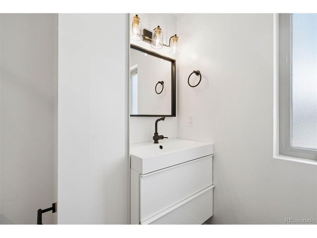 4251 Navajo St, Denver, CO 80211