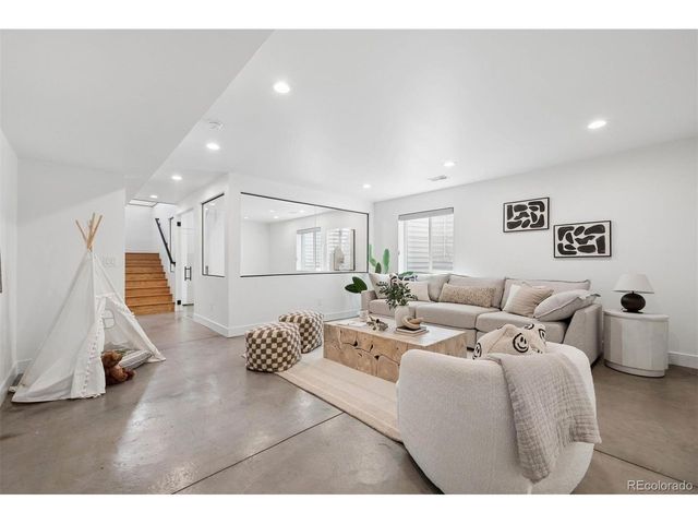 4251 Navajo St, Denver, CO 80211
